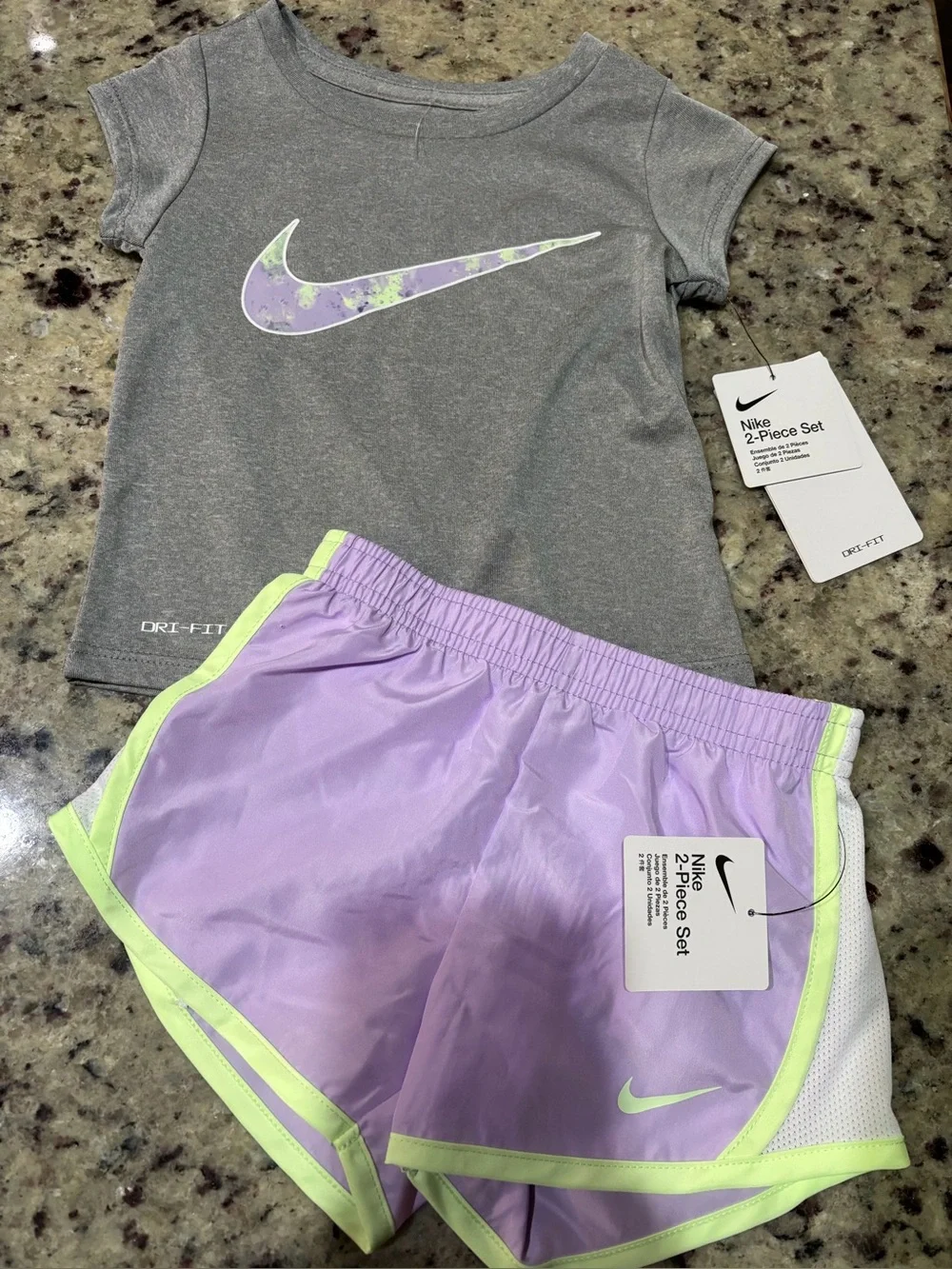 Nike girls Dri fit set NWT size 3t